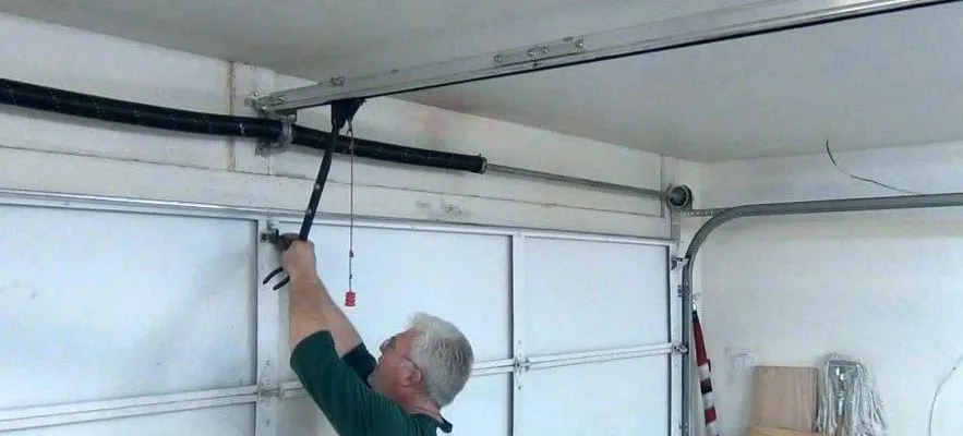 DIY-garage-door-repair