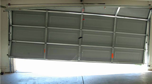 sideways-or-off-track-garage-door-repair