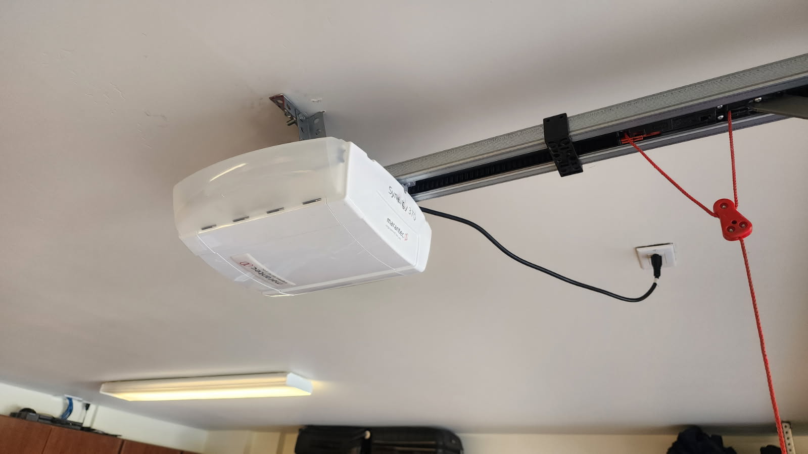 Residential garage door opener installation from Doorcraft SVC project files